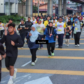 Runner Photo 5030316