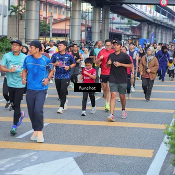 Runner Photo 5030318