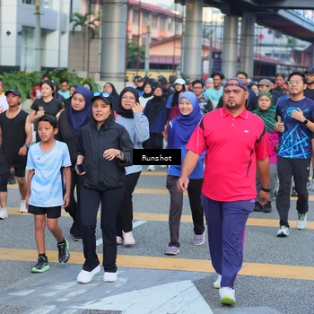 Runner Photo 5030333