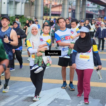 Runner Photo 5030372