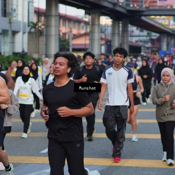 Runner Photo 5030402