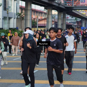 Runner Photo 5030403