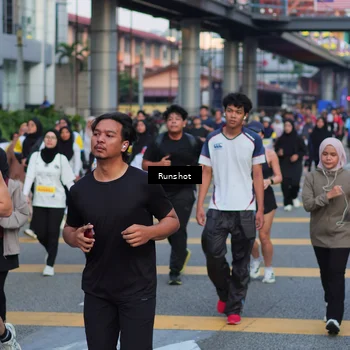 Runner Photo 5030404