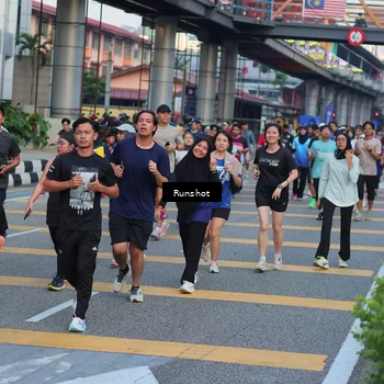 Runner Photo 5030432