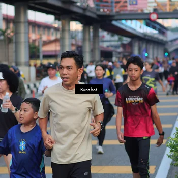 Runner Photo 5030503