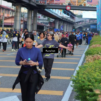 Runner Photo 5030513