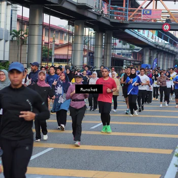 Runner Photo 5030557