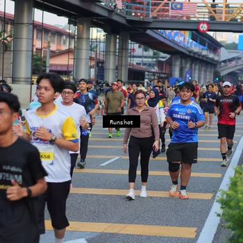 Runner Photo 5030634
