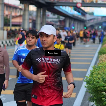 Runner Photo 5030665