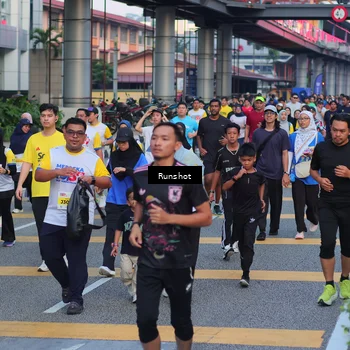 Runner Photo 5030705