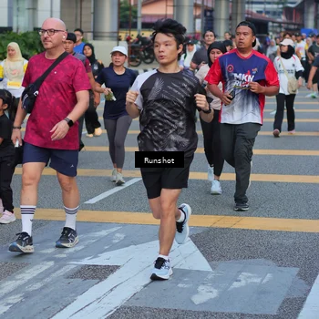Runner Photo 5030801