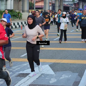 Runner Photo 5030822