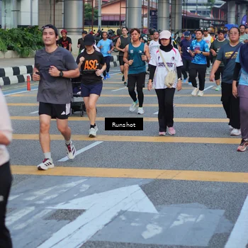 Runner Photo 5030828