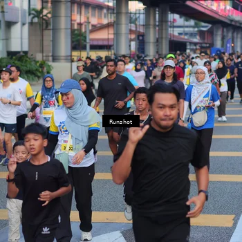 Runner Photo 5030842