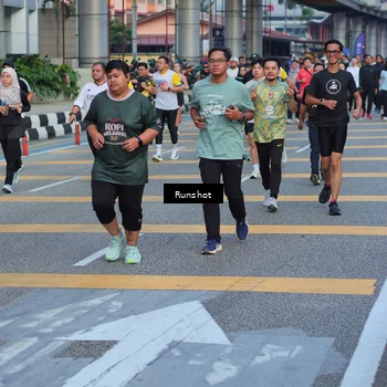 Runner Photo 5030852