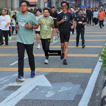 Runner Photo 5030861