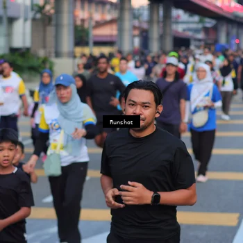 Runner Photo 5030919
