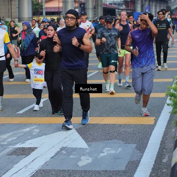 Runner Photo 5030939