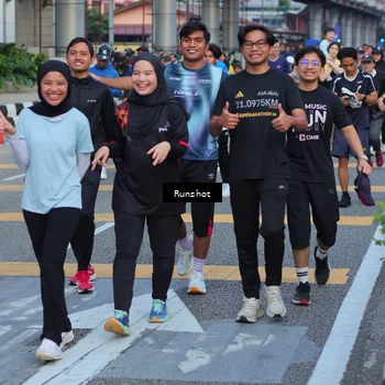 Runner Photo 5031012
