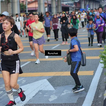 Runner Photo 5031422