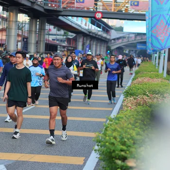 Runner Photo 5031668