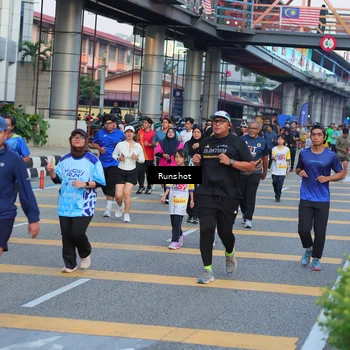 Runner Photo 5031700