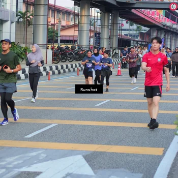 Runner Photo 5031944