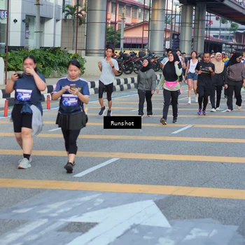 Runner Photo 5032004