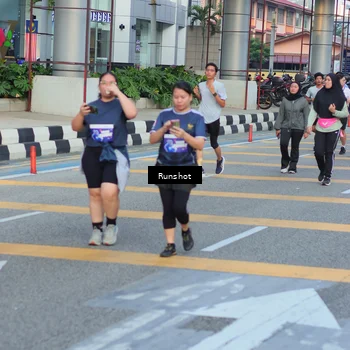 Runner Photo 5032010
