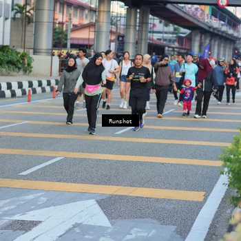 Runner Photo 5032022