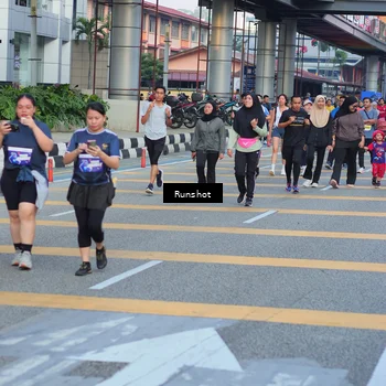Runner Photo 5032023