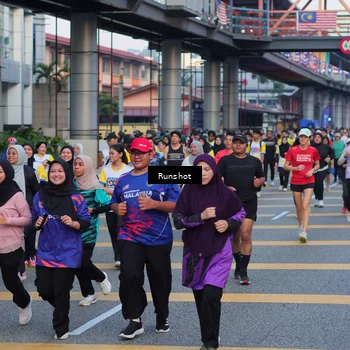 Runner Photo 5032030
