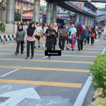 Runner Photo 5032034