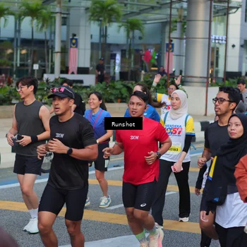 Runner Photo 5032051