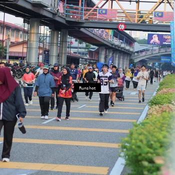 Runner Photo 5032080