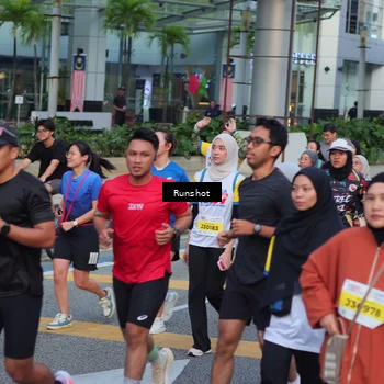 Runner Photo 5032083