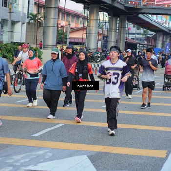 Runner Photo 5032096