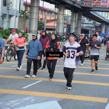 Runner Photo 5032107