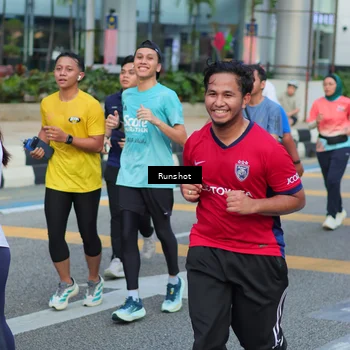 Runner Photo 5032111