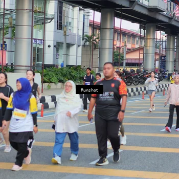 Runner Photo 5032192