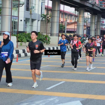 Runner Photo 5032216