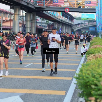 Runner Photo 5032237