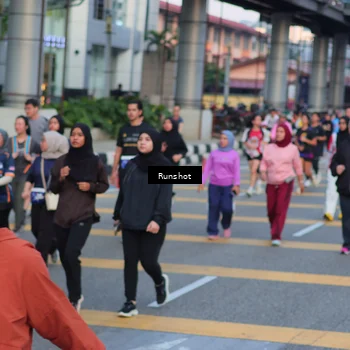 Runner Photo 5032240