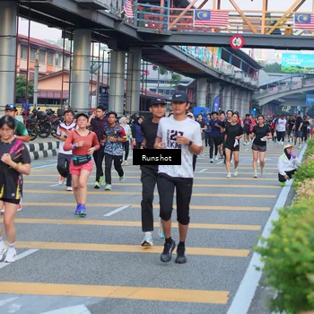 Runner Photo 5032247