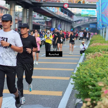 Runner Photo 5032265