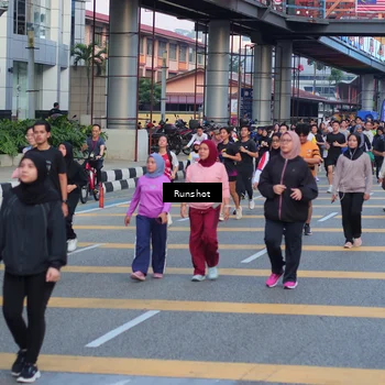 Runner Photo 5032302