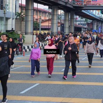 Runner Photo 5032330