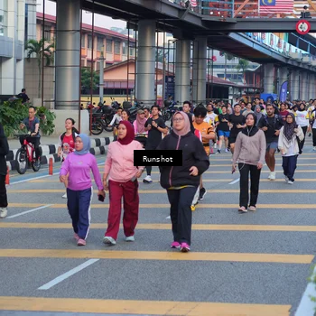 Runner Photo 5032400