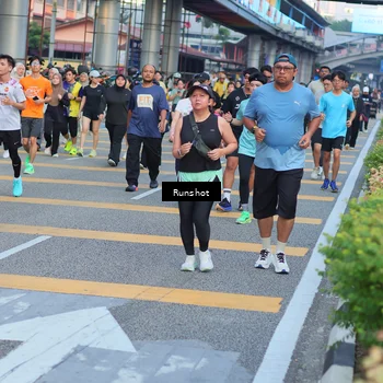 Runner Photo 5033003