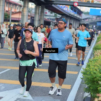 Runner Photo 5033024